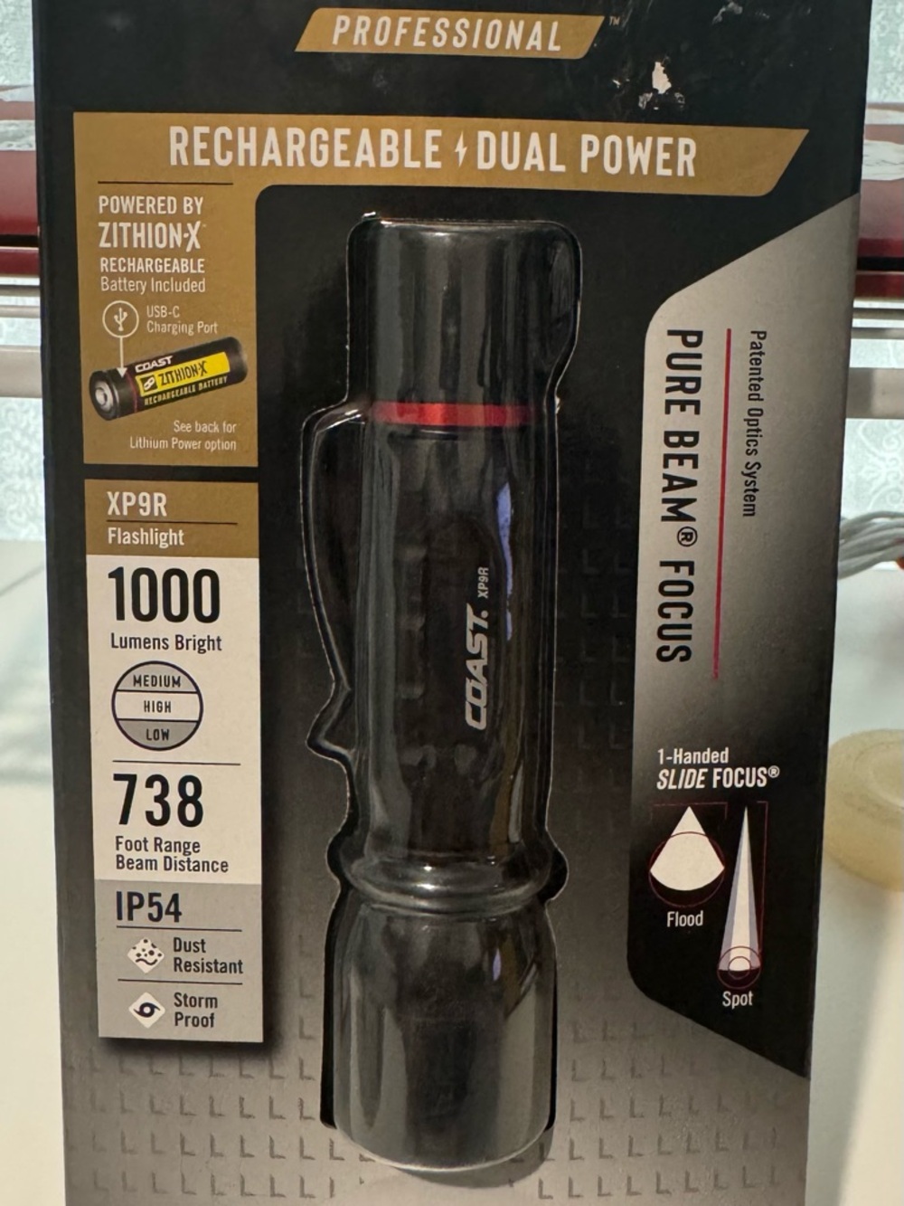 Coast XP9R Rechargeable Black Flashlight - 1000 Lumens